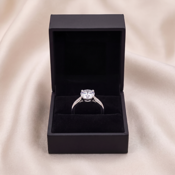 Cathedral Round Solitaire