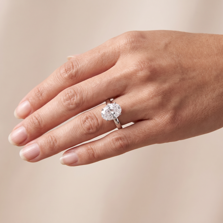 Cathedral Oval Solitaire