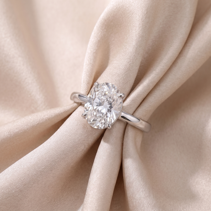 Cathedral Oval Solitaire