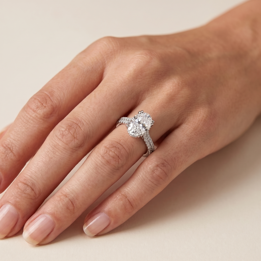 Hidden Halo Oval — 3D Diamond Band
