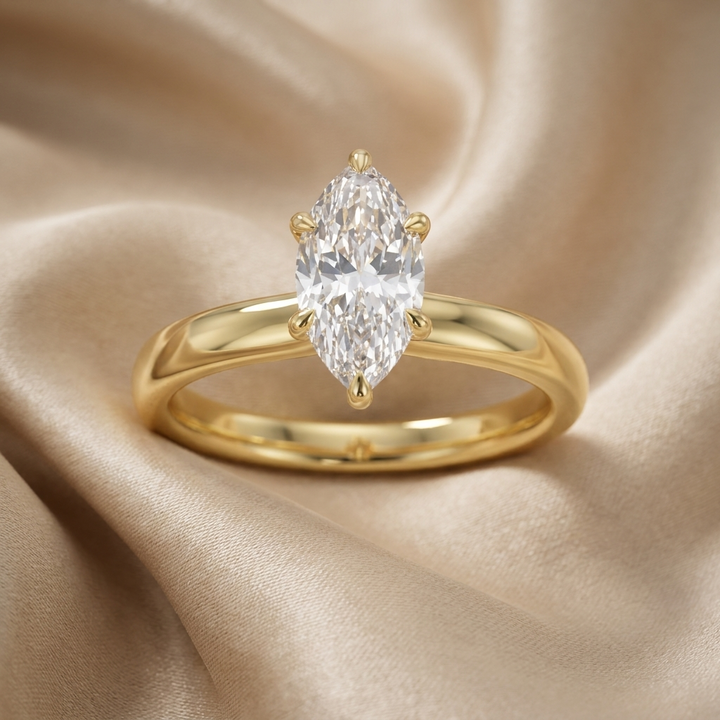 Marquise Vintage Vine Side Stone