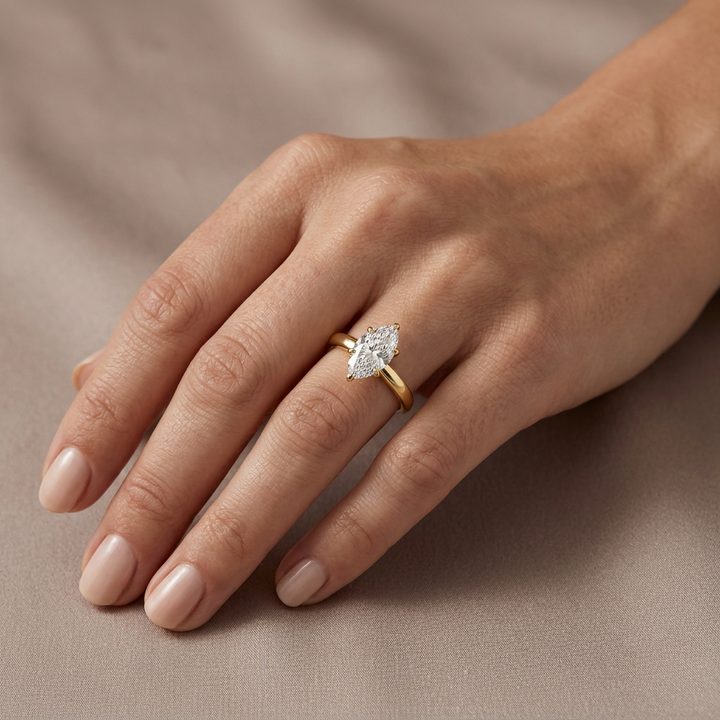 Marquise Vintage Vine Side Stone