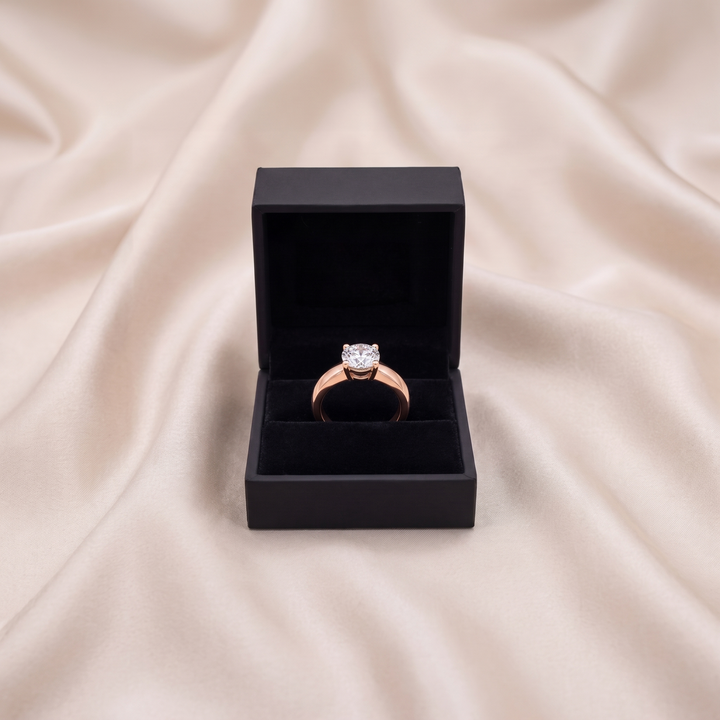 Wide Band Trellis Solitaire — Round