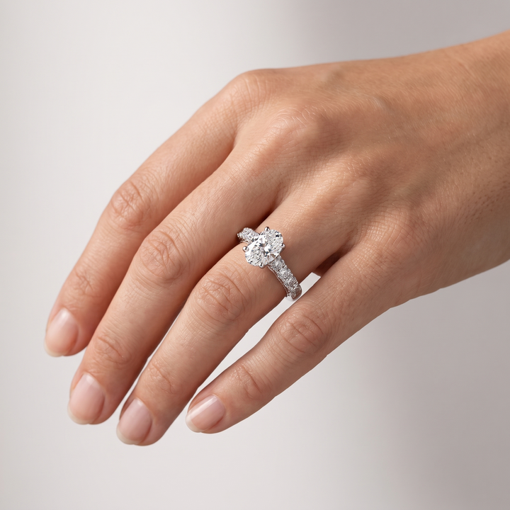 Carved Vintage Filigree Band — Women&