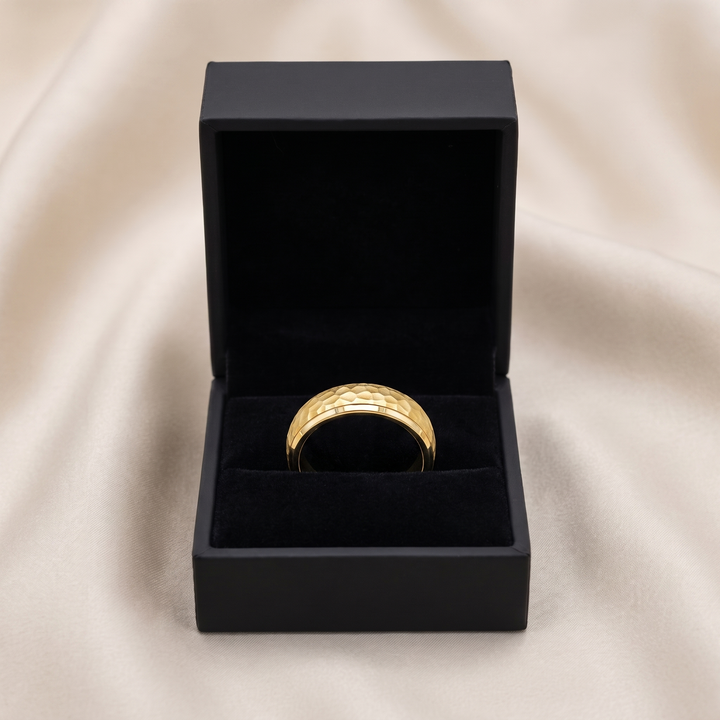 Hammered Finish Gold Band — Men&