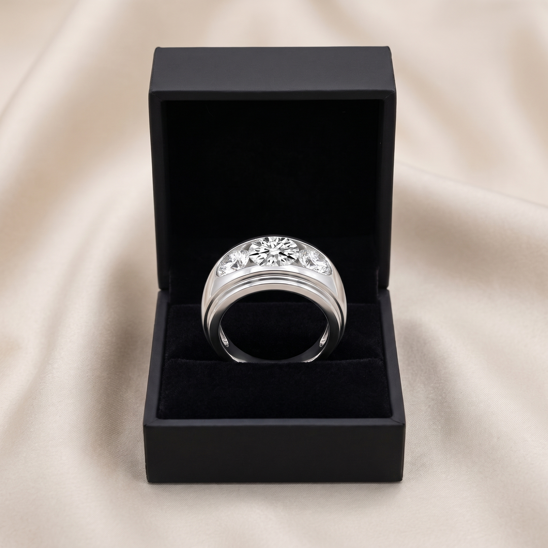 Diamond Channel-Set Band — Men&