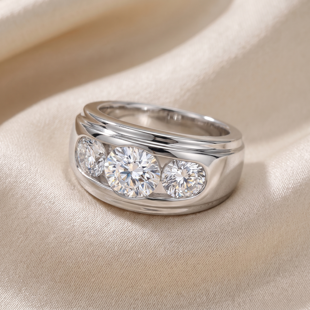 Diamond Channel-Set Band — Men&