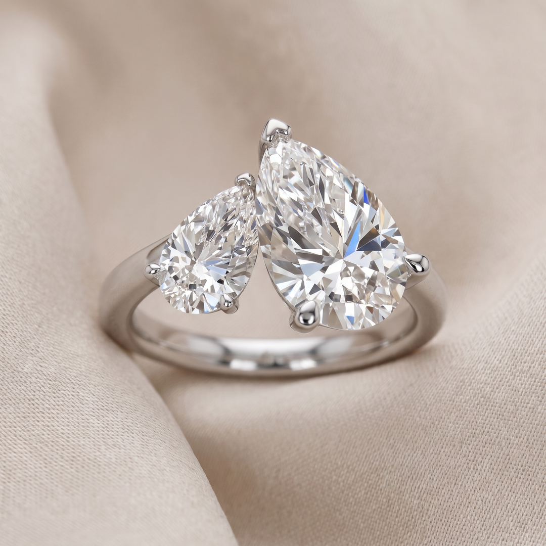 Toi et Moi — Emerald + Pear