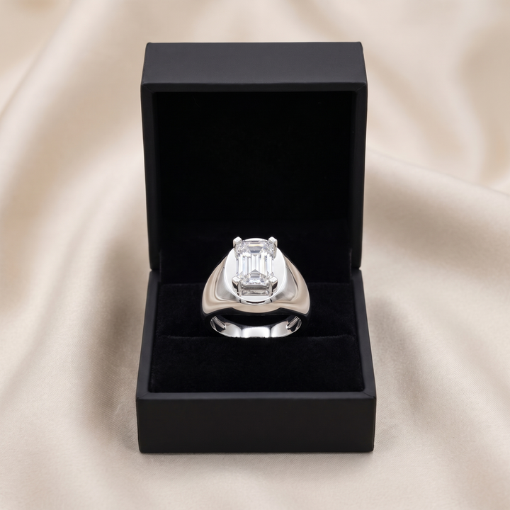 Nature-Inspired Oval Side Stone